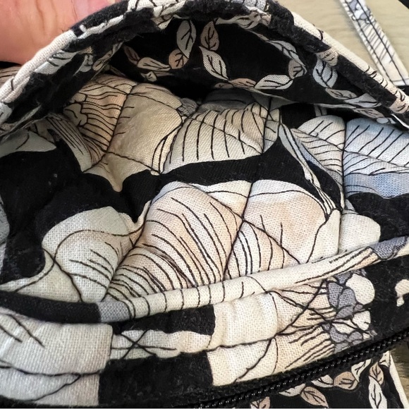 VERA BRADLEY Camilla 2012 Little Hip Bag Belt Convertable Black White Floral - Picture 11 of 14
